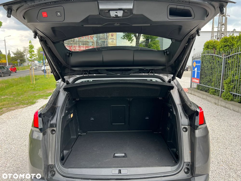 Peugeot 3008 1.5 BlueHDi Allure Pack S&S EAT8 - 27