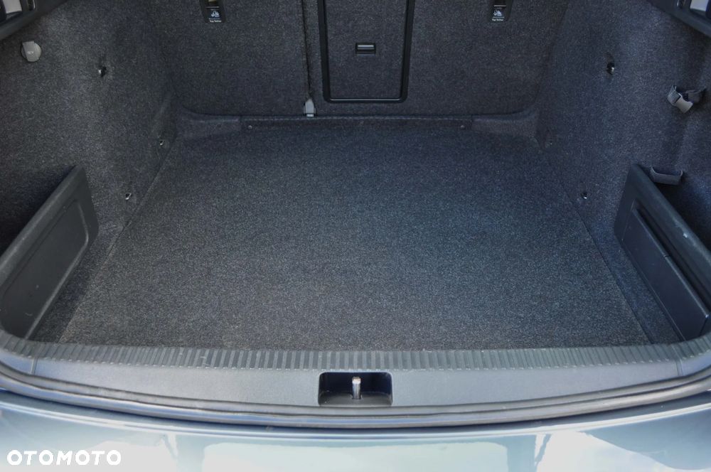 Skoda Octavia 1.6 TDI DSG Premium Edition - 29
