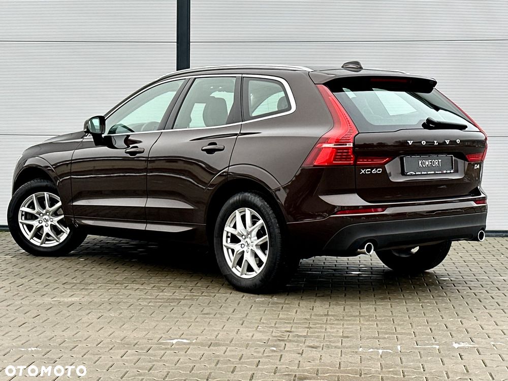 Volvo XC 60 D4 Momentum Pro - 21