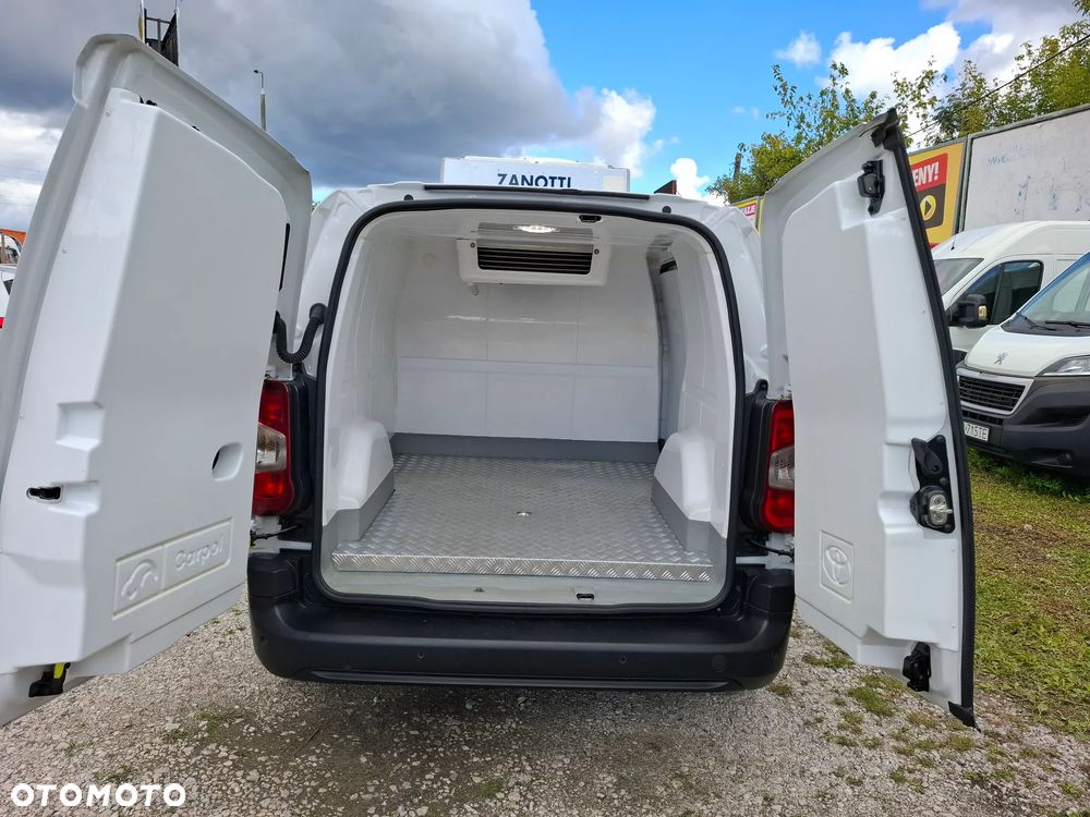Toyota Proace City chłodnia - 12