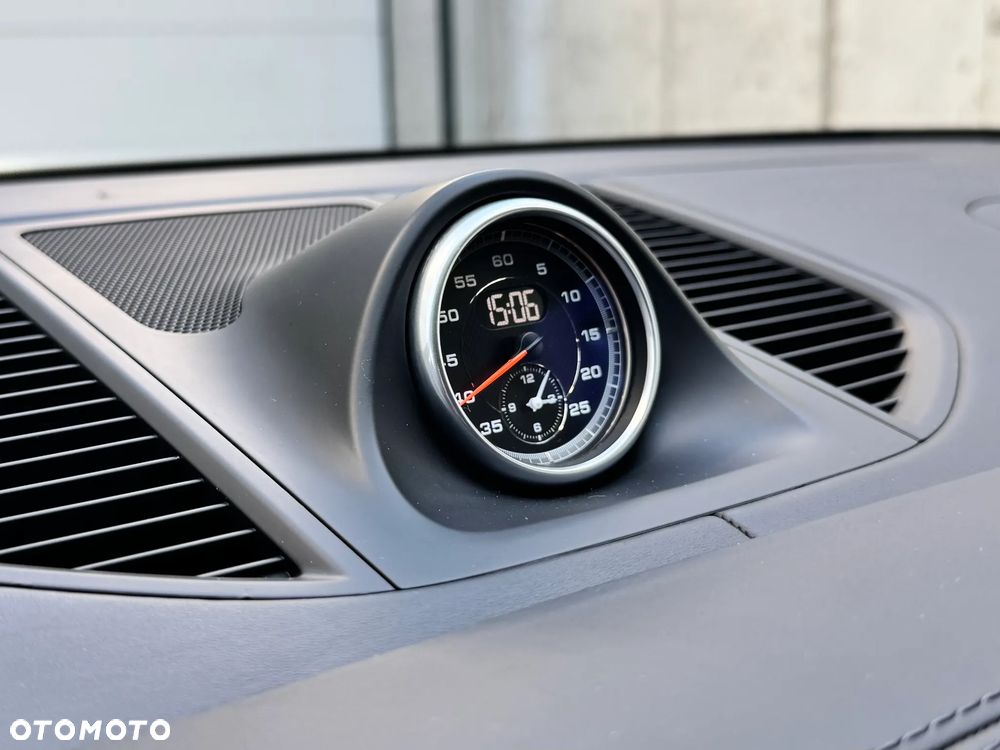 Porsche Macan Standard - 19