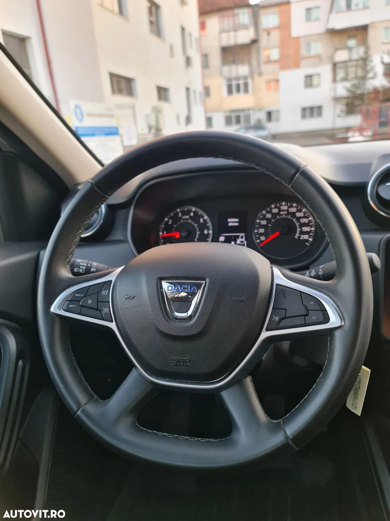 Dacia Duster 1.5 Blue dCi 4WD Comfort - 12