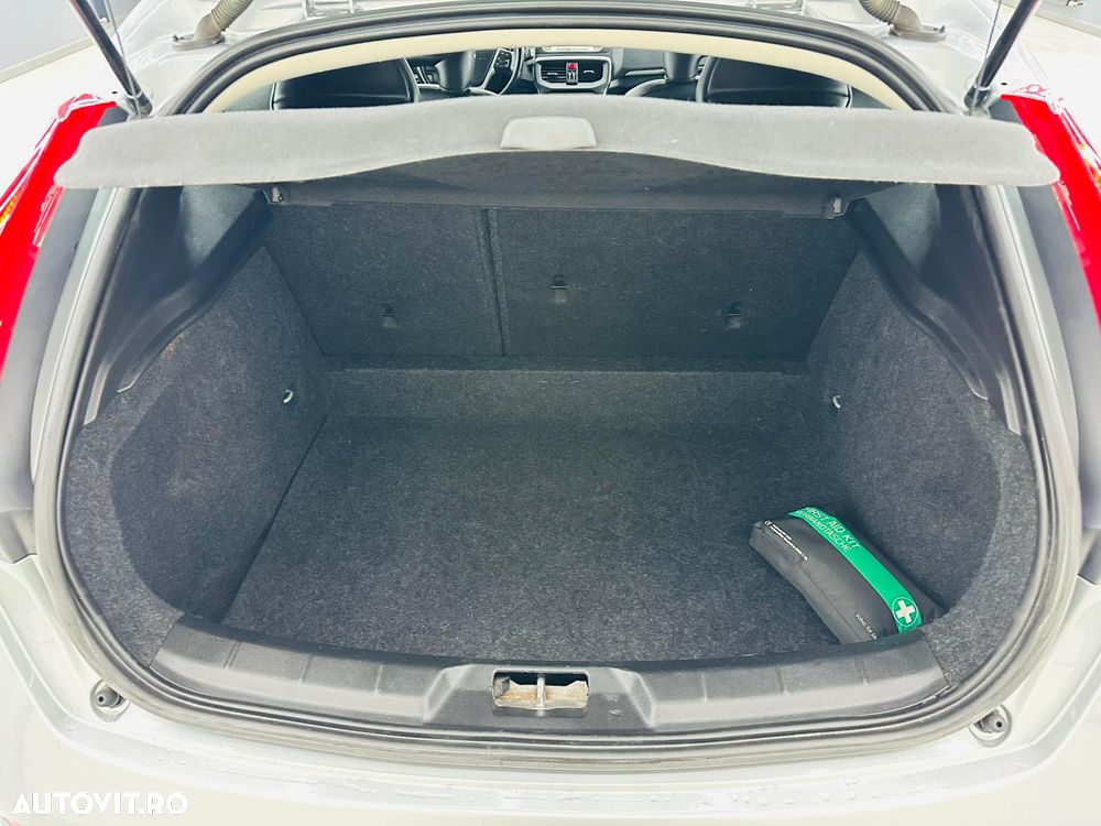 Volvo V40 D2 ECO Summum - 18