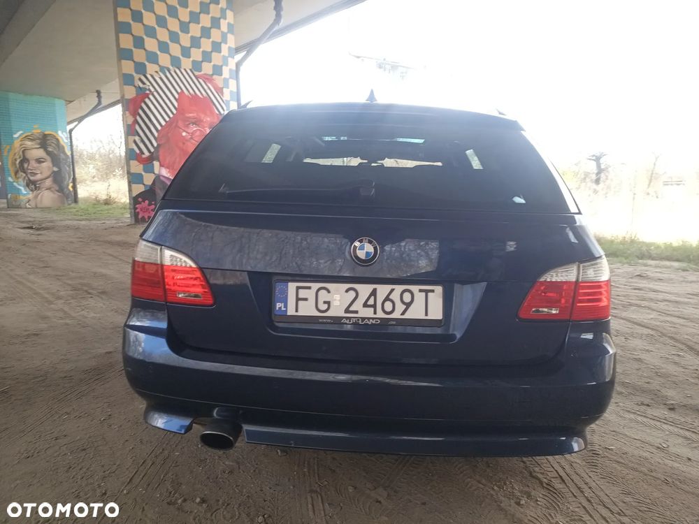 BMW Seria 5 520d - 29