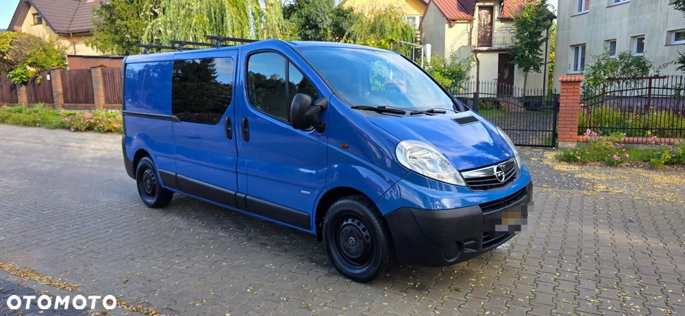 Opel Vivaro - 10