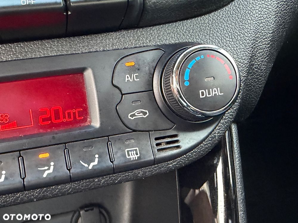Kia Ceed 1.6 GDI Platinum Edition - 28