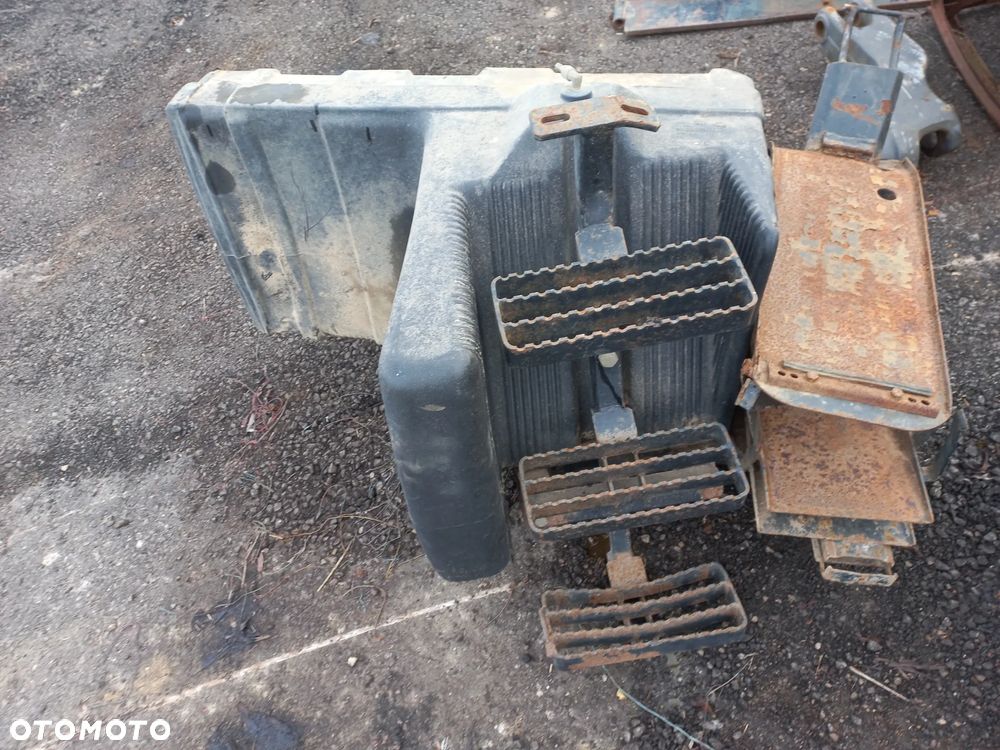 Zbiornik paliwa ACV017768B,TU1 536 05 89,VALTRA,SAME,temis,renault 120 54,massey 6270,ergos,deutz dx,case 5140,bak,3080.laser,diamont,titan, - 5