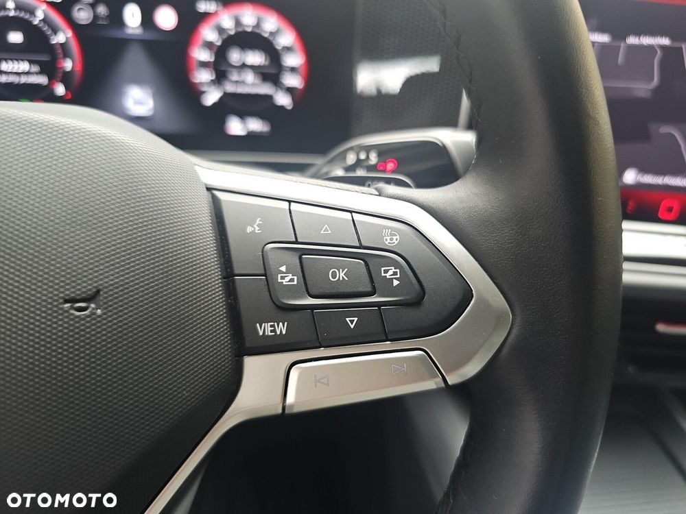 Volkswagen Passat - 15