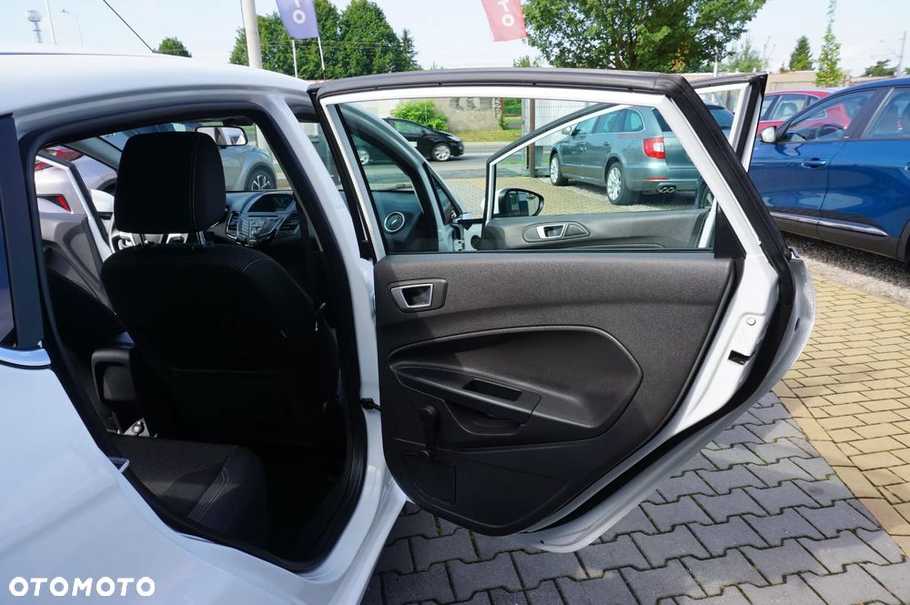 Ford Fiesta 1.25 Titanium EU5 - 29