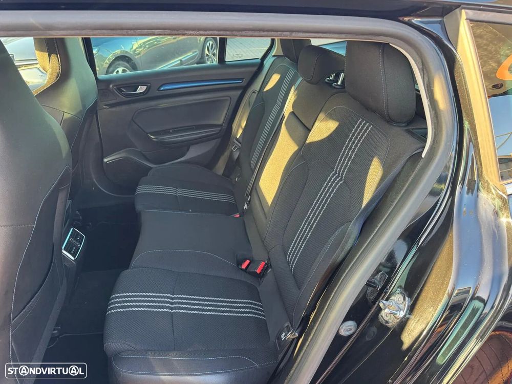 Renault Mégane Sport Tourer 1.5 Blue dCi GT Line - 24
