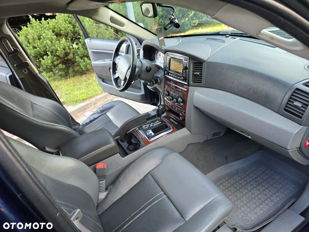 Jeep Grand Cherokee 3.0 CRD Laredo - 17