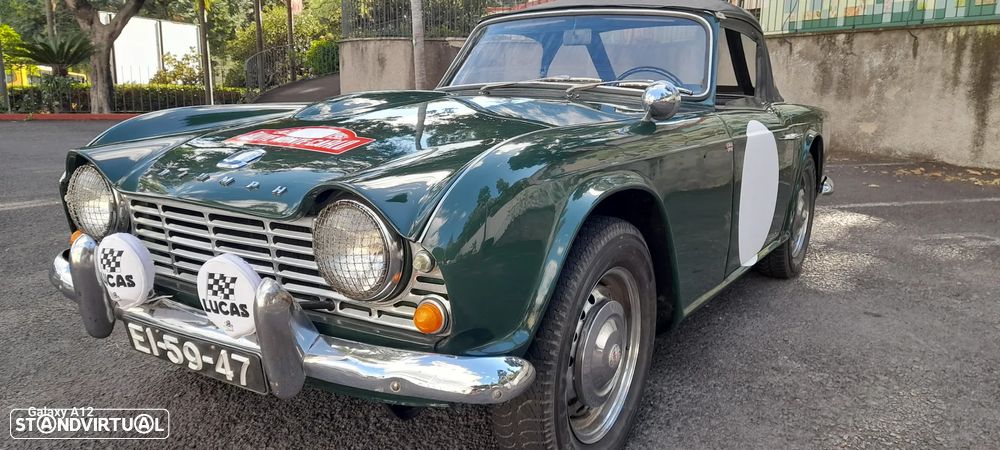 Triumph TR4 - 3