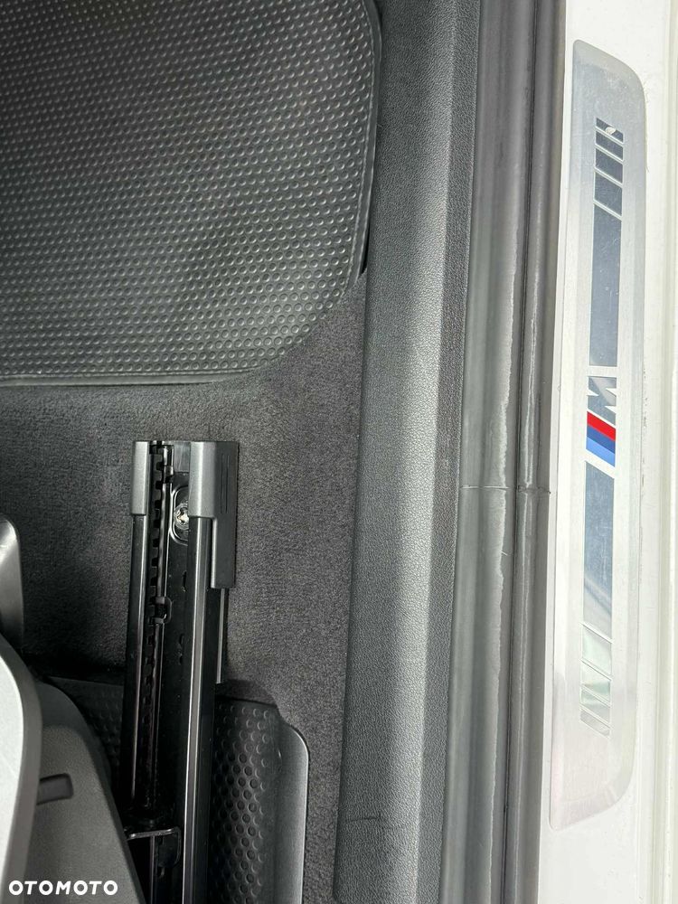 BMW X1 sDrive18d M Sportpaket - 22