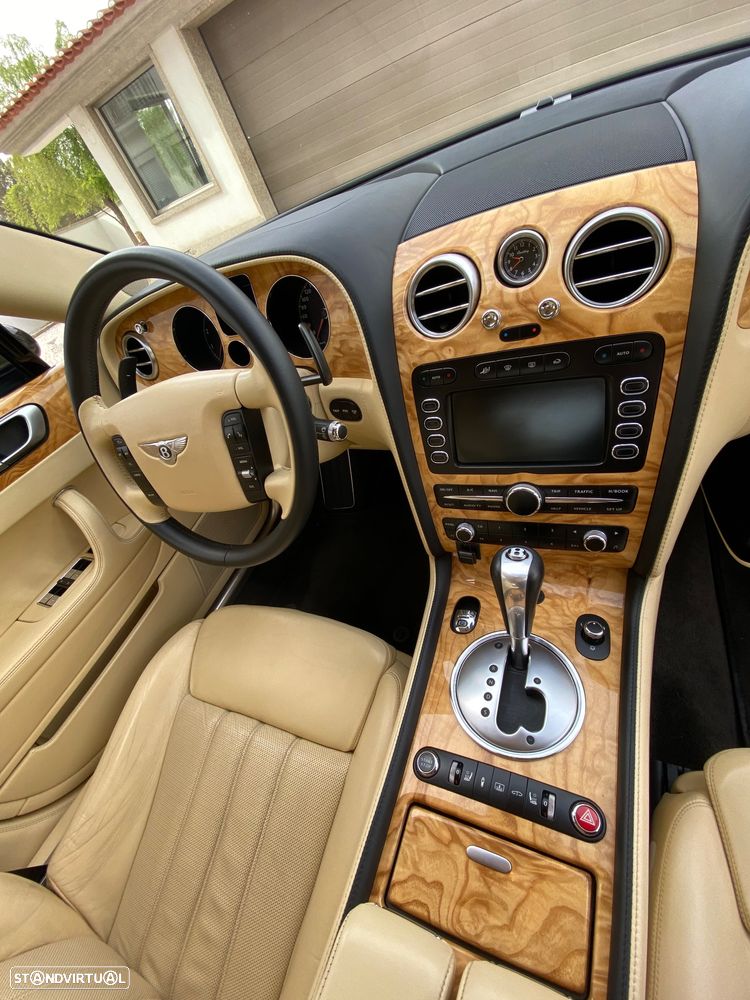 Bentley Continental Flying Spur Standard - 18