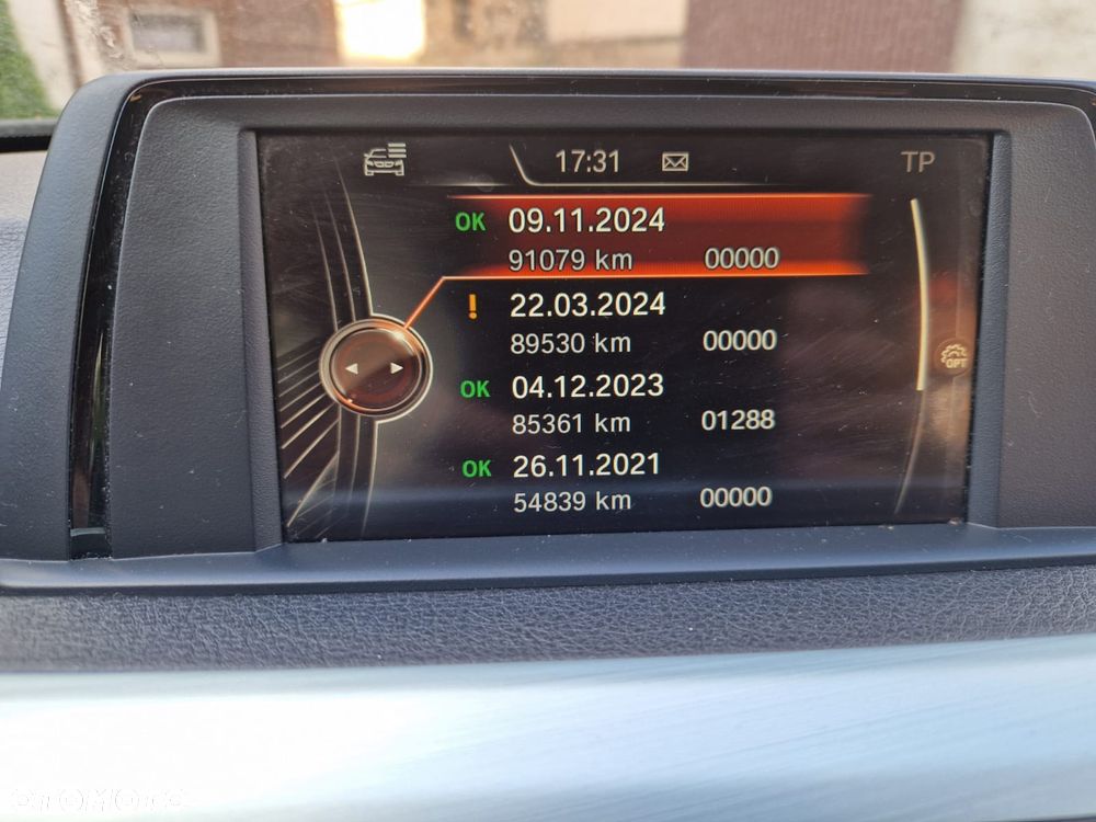 BMW Seria 3 320d Luxury Line - 15