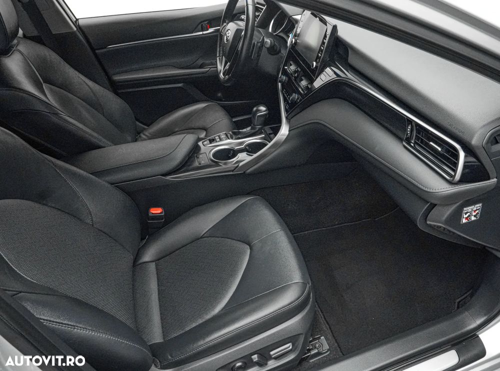 Toyota Camry 2.5 Dynamic - 13