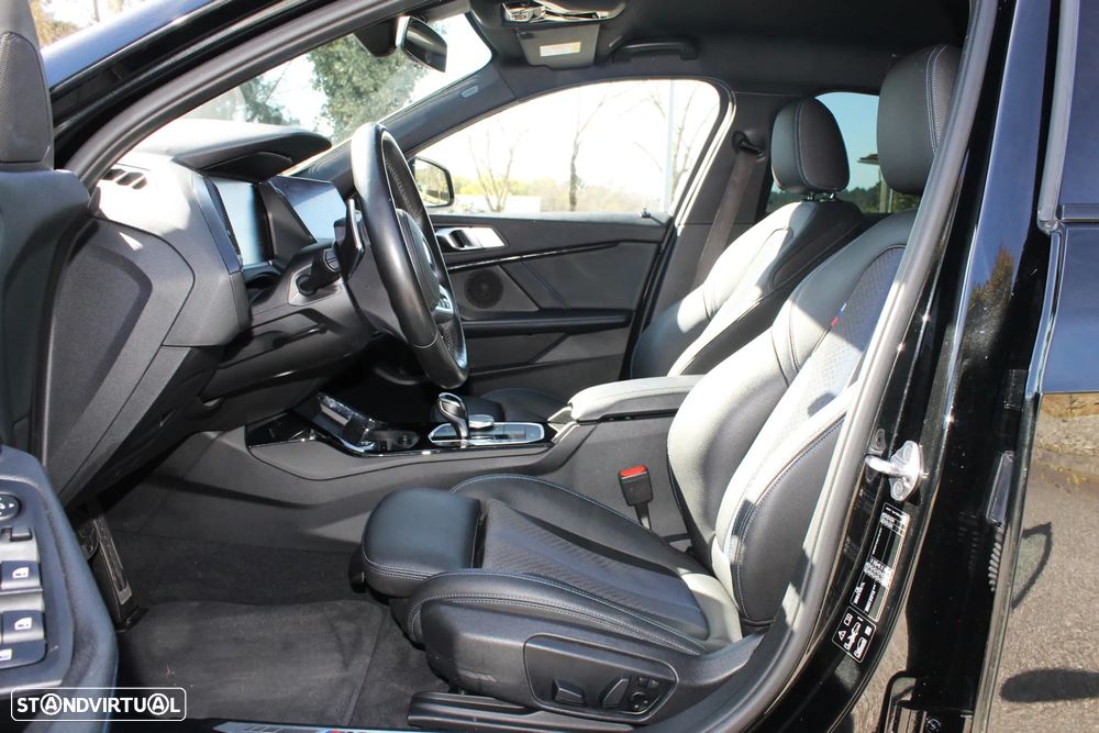 BMW M135i xDrive - 23