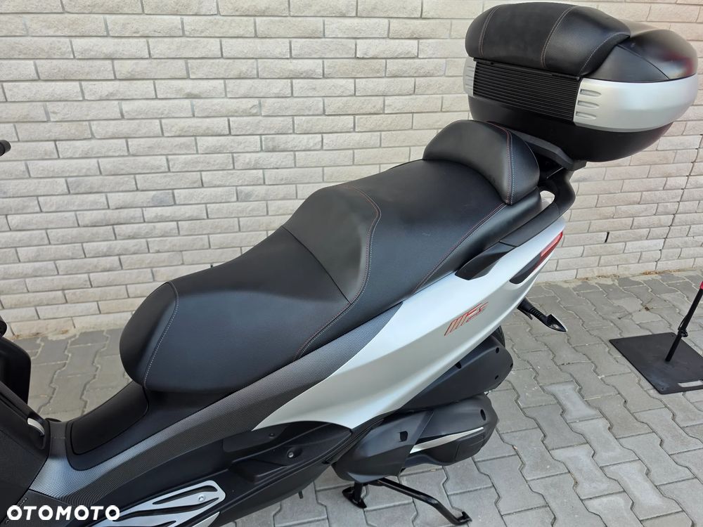 Piaggio MP-3 - 6