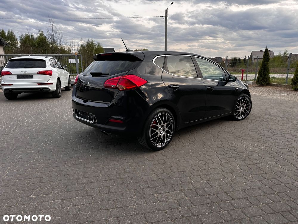 Kia Ceed 1.6 GDI ISG Dream-Team Edition - 7