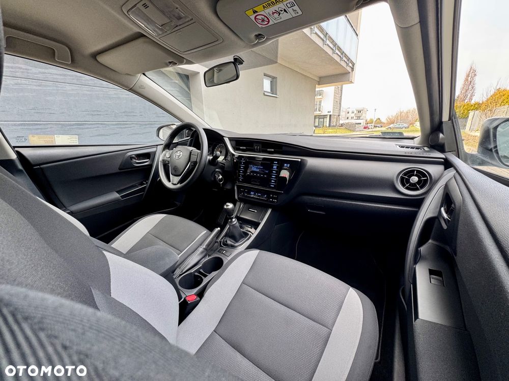 Toyota Auris 1.6 Active - 22