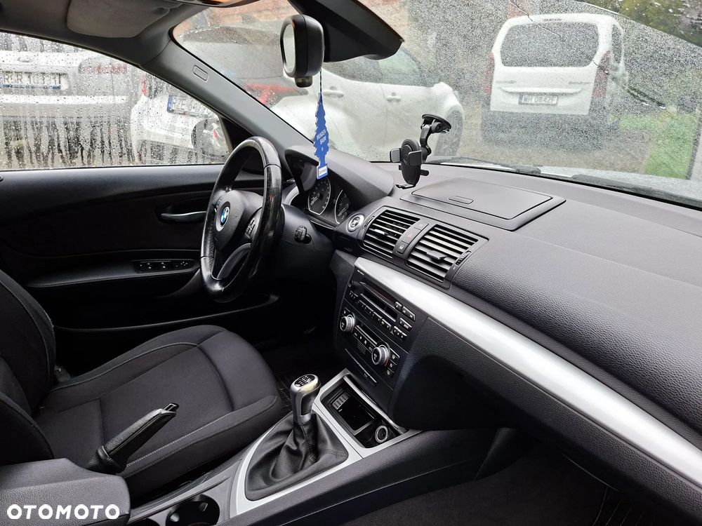 BMW Seria 1 118i - 5