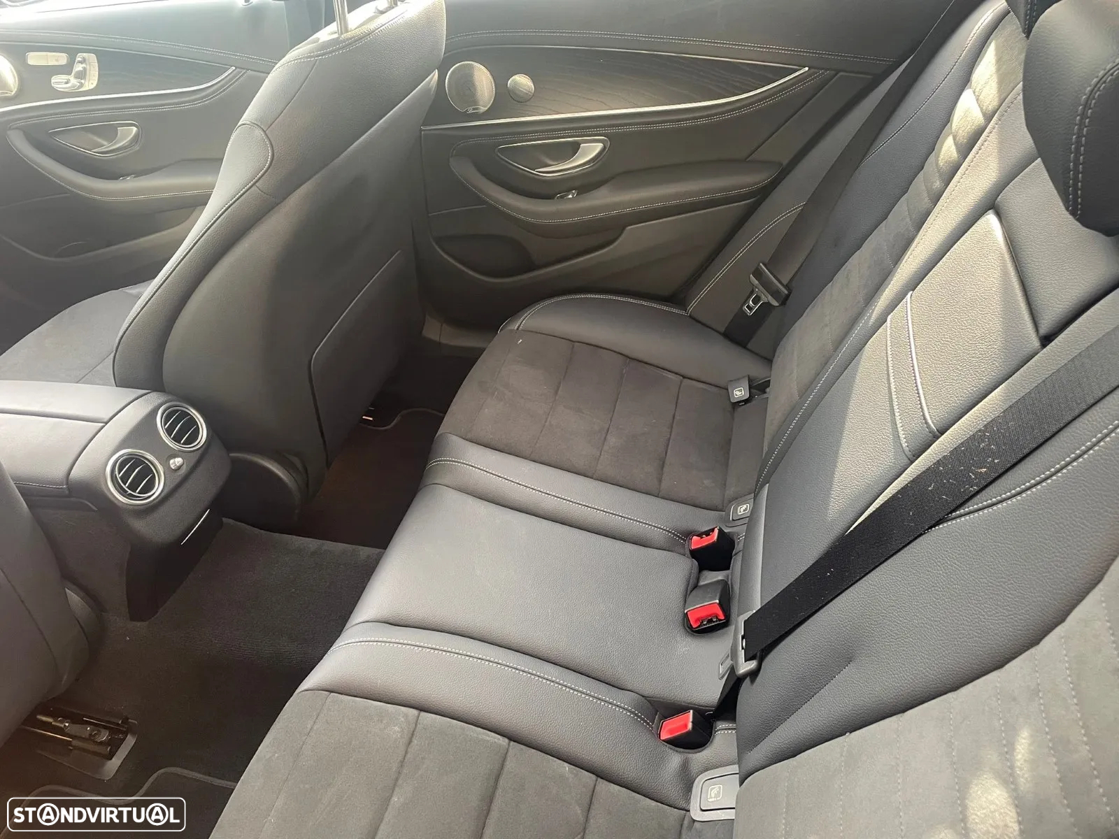 Mercedes-Benz E 300 de AMG Line - 6