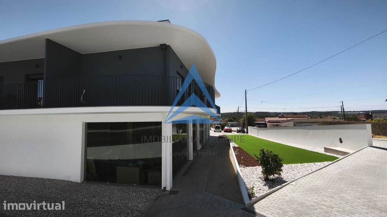 Espaço Comercial / Serviços com Terreno - POMBAL - Grande imagem: 5/42