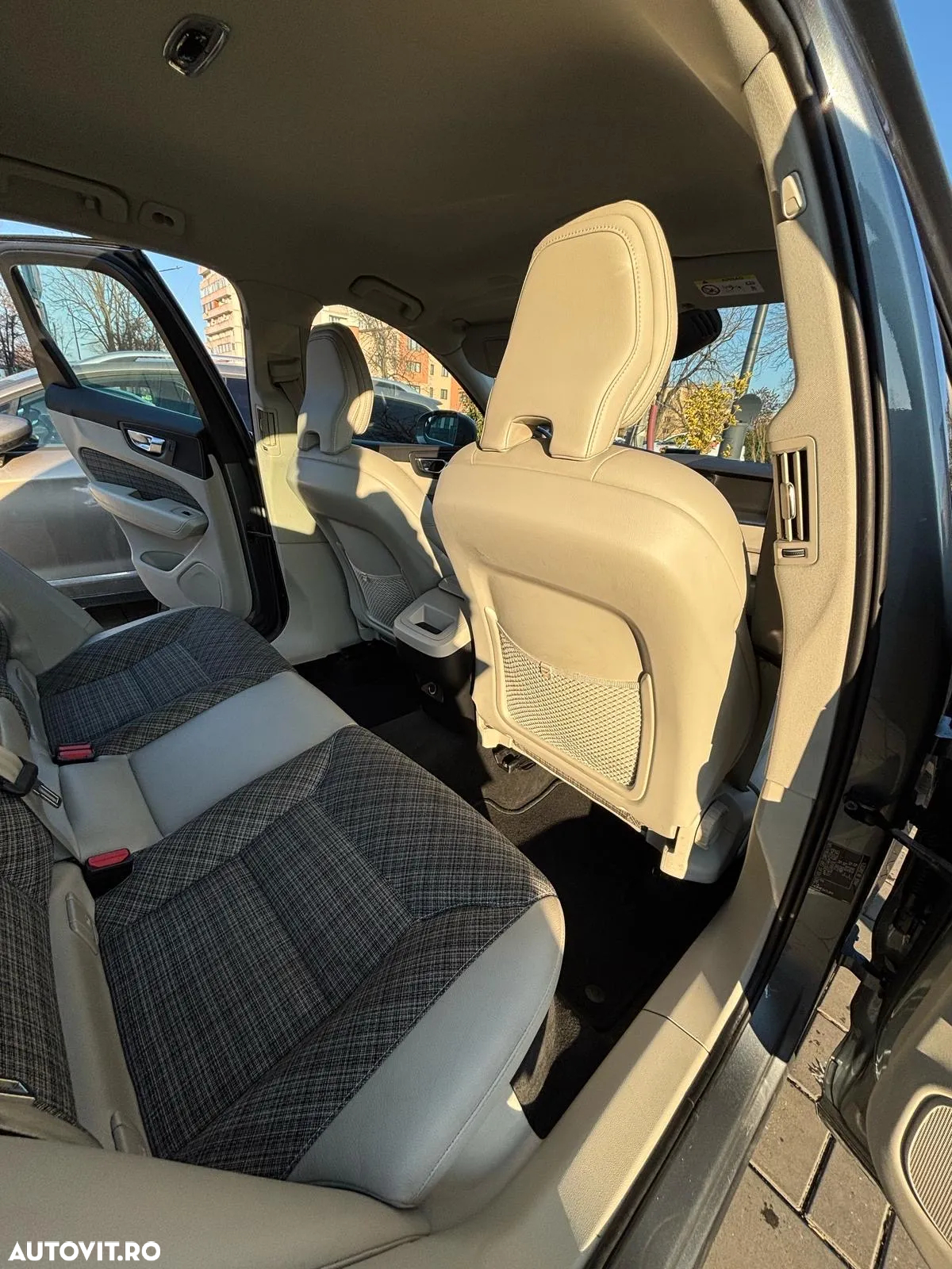 Volvo XC 60 D4 Inscription - 13