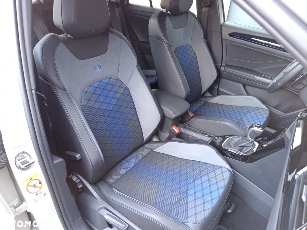 Volkswagen T-Roc - 18
