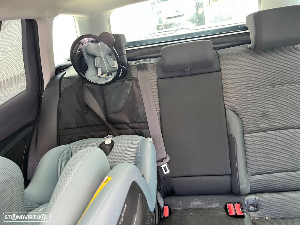VW Golf Variant 1.6 TDi GPS Edition DSG - 15