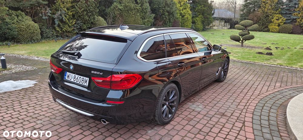 BMW Seria 5 520d Luxury Line - 10