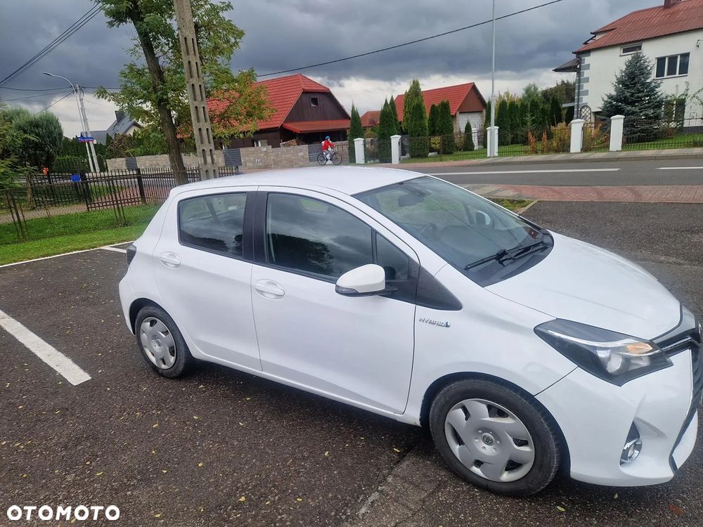 Toyota Yaris Hybrid 1.5 VVT-i - 8
