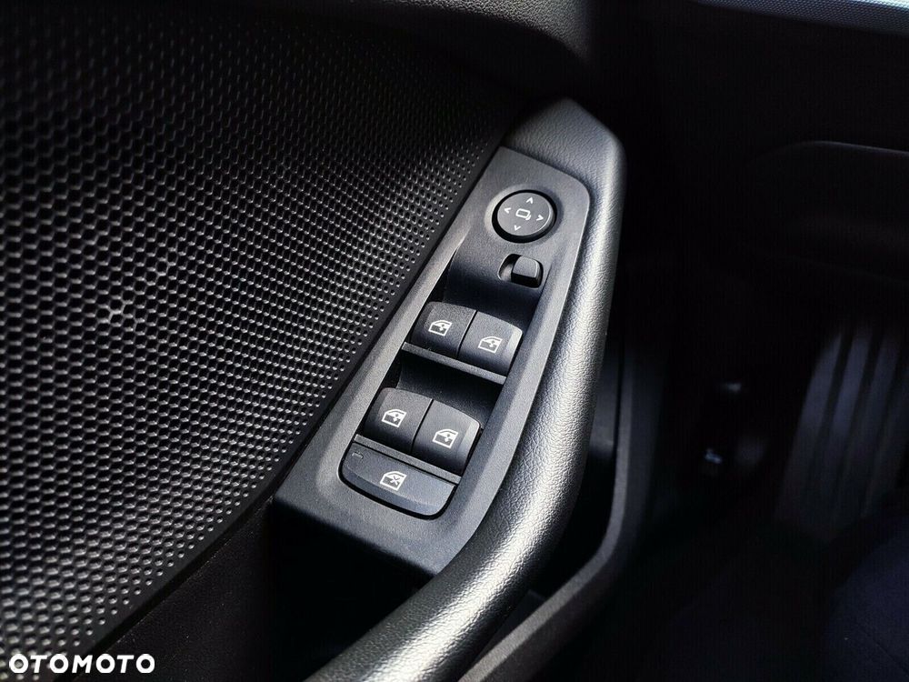 BMW Seria 1 - 20