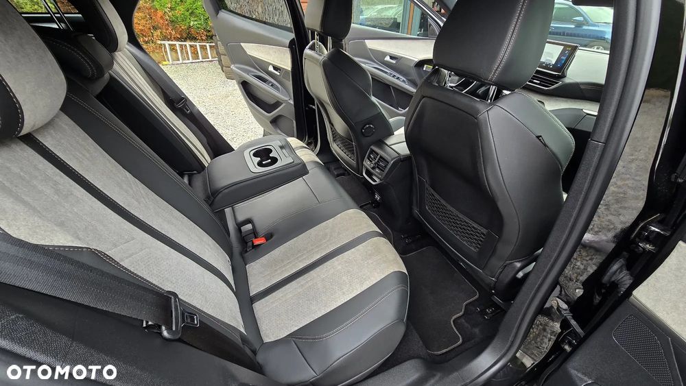 Peugeot 3008 225 e-EAT8 GT Pack - 17
