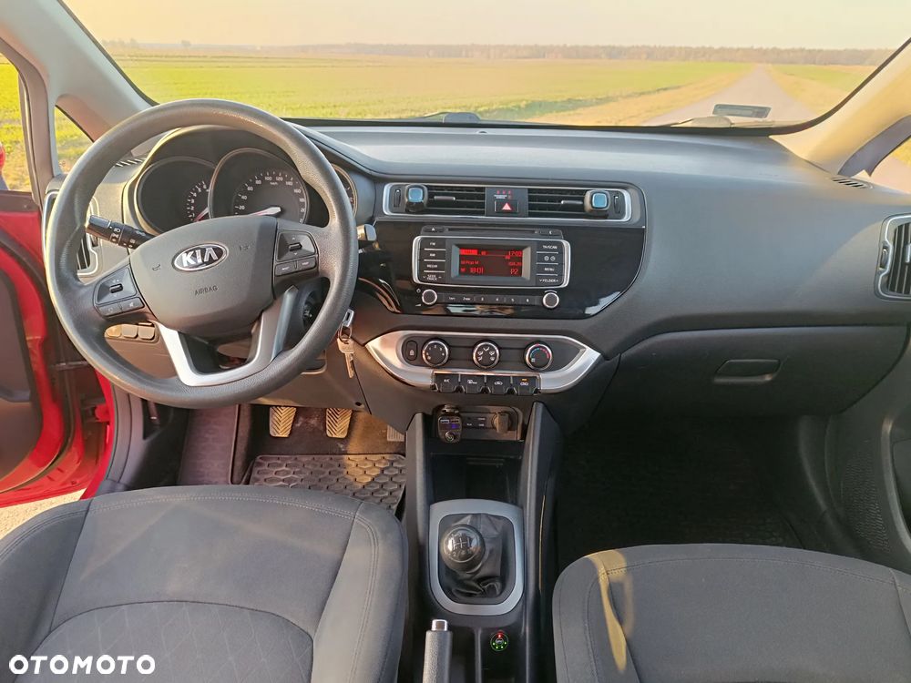 Kia Rio 1.2 Business Line - 8