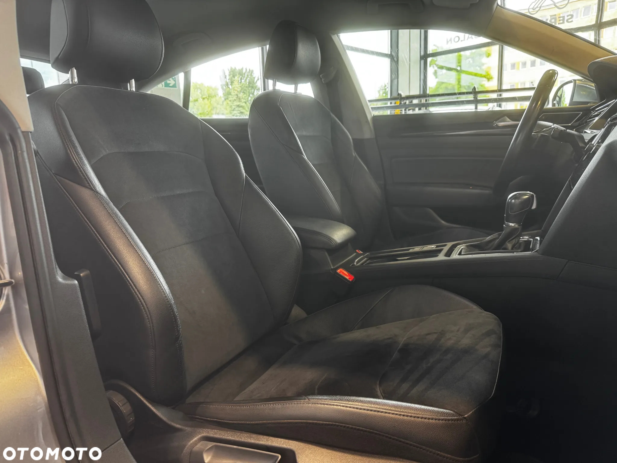 Volkswagen Arteon 2.0 TSI Essence DSG - 17