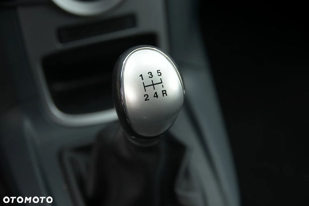 Ford Fiesta 1.6 Platinium X - 25