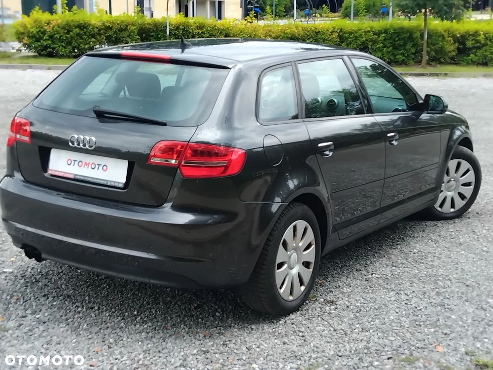 Audi A3 Sportback 1.8 TFSI Attraction - 6