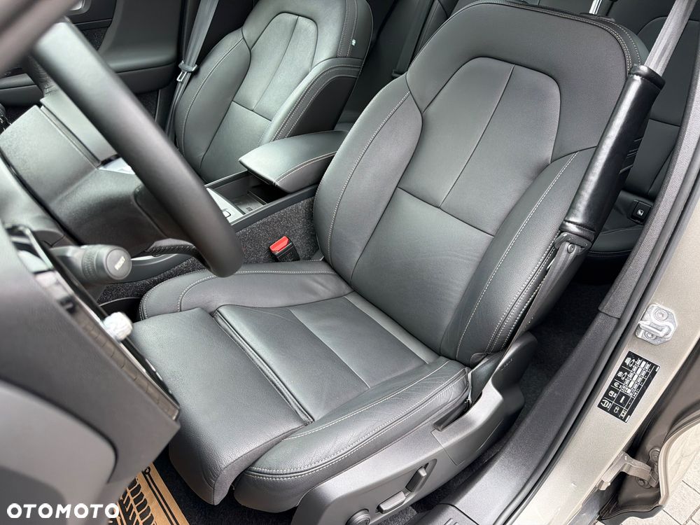Volvo XC 40 - 36