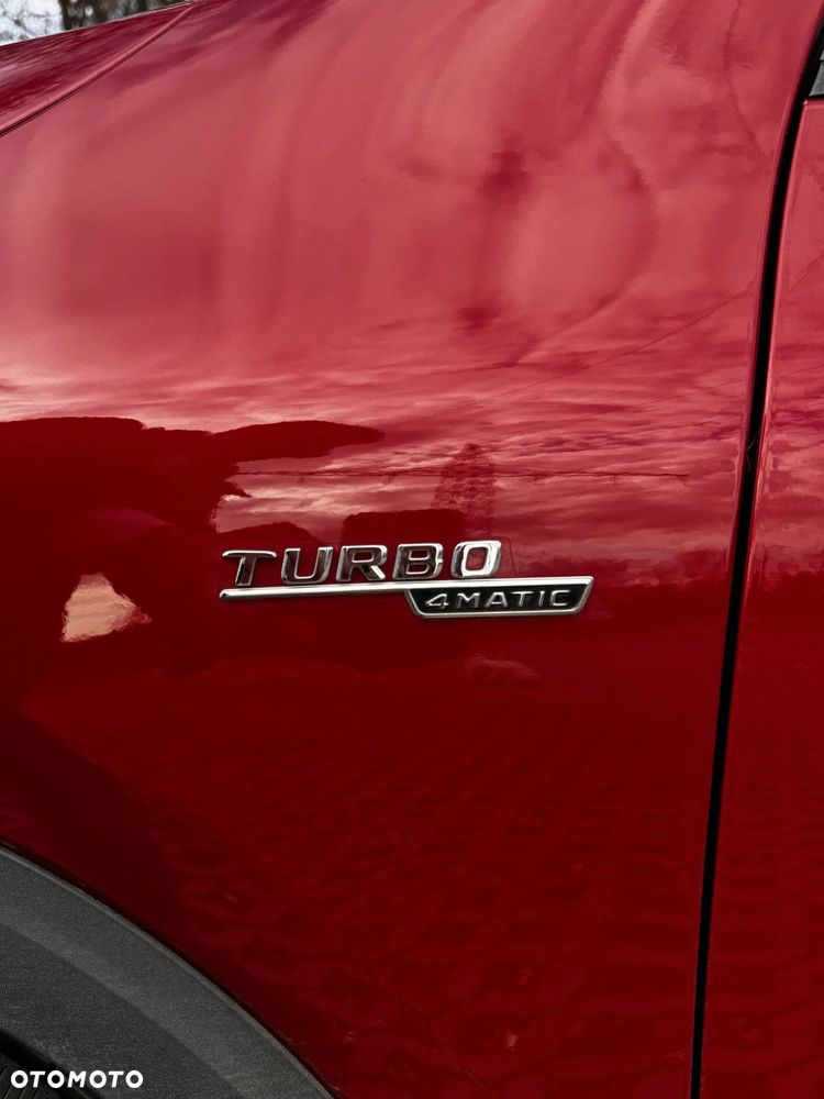 Mercedes-Benz GLA - 11