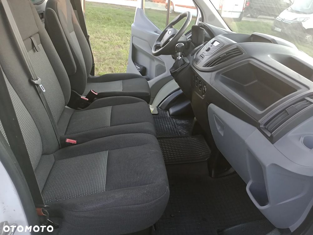 Ford Transit - 13