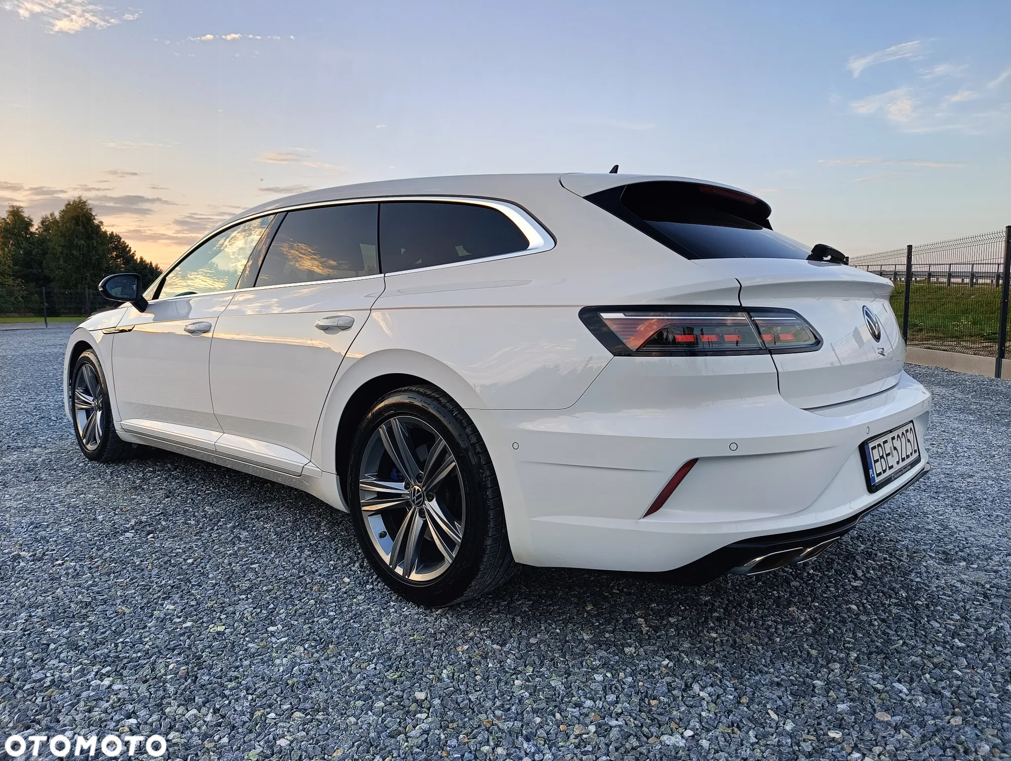 Volkswagen Arteon 2.0 TSI 4Motion R DSG - 5