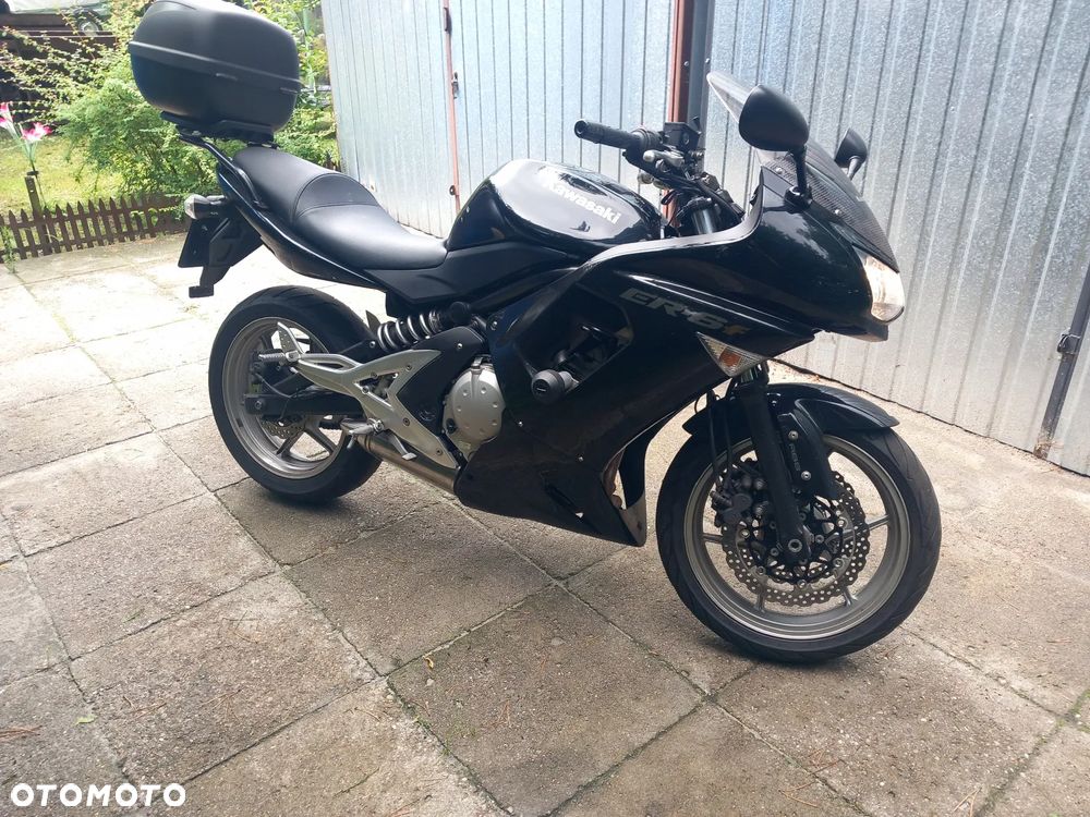 Kawasaki ER - 7