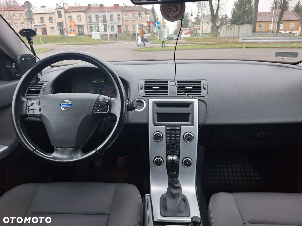 Volvo S40 2.0D Momentum - 19