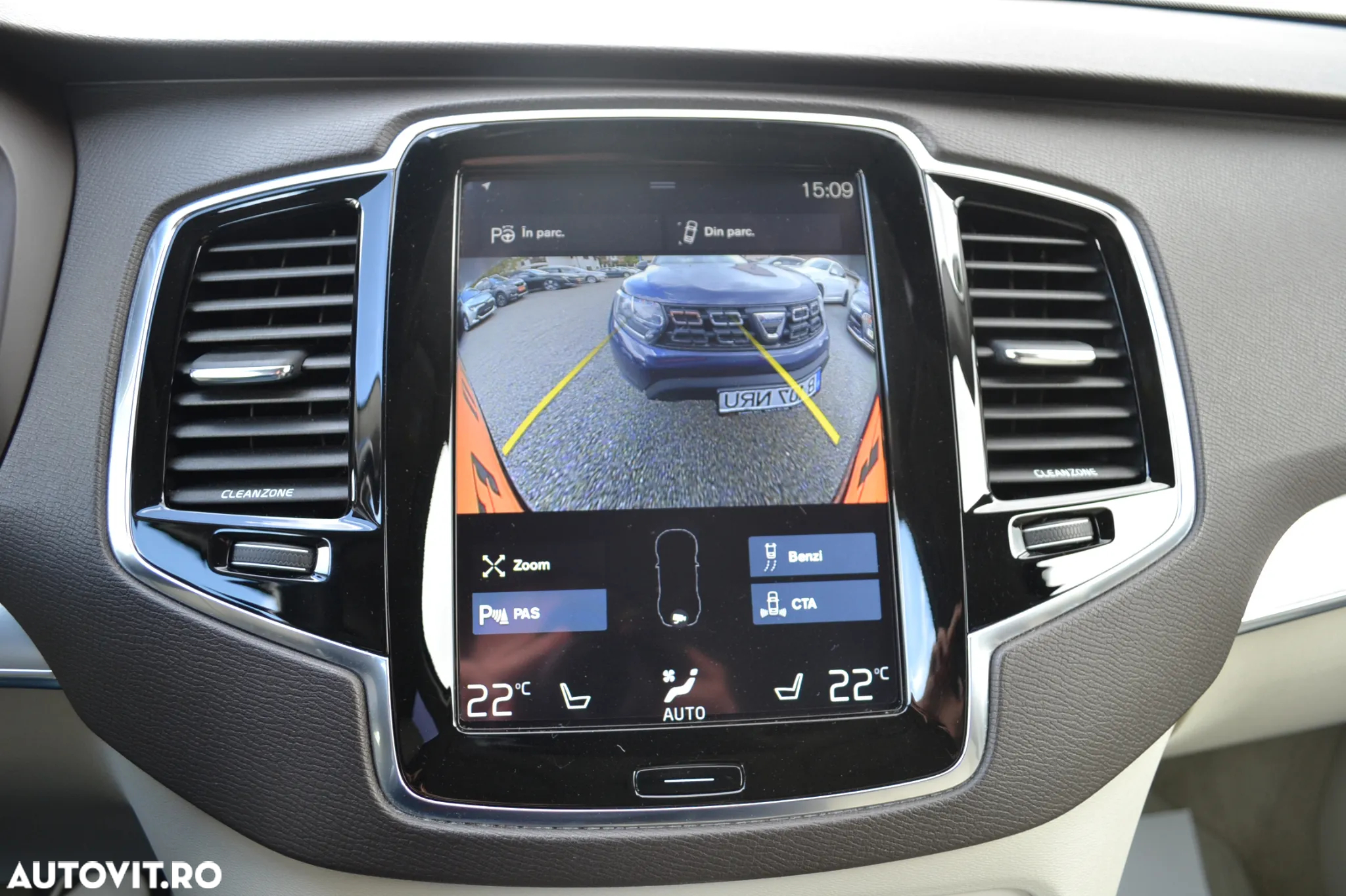 Volvo XC 90 T6 AWD Momentum - 22