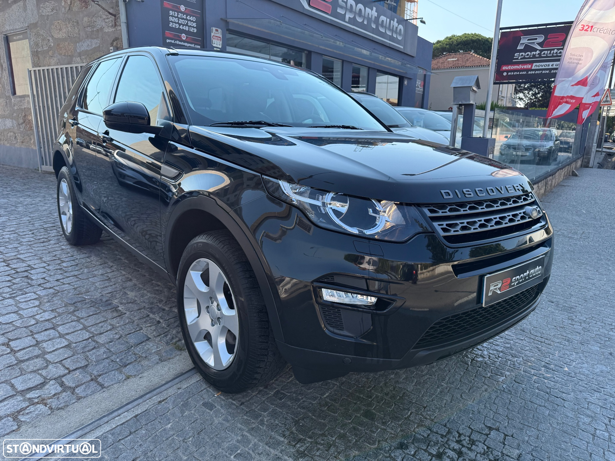 Land Rover Discovery Sport 2.0 eD4 HSE Luxury - 2