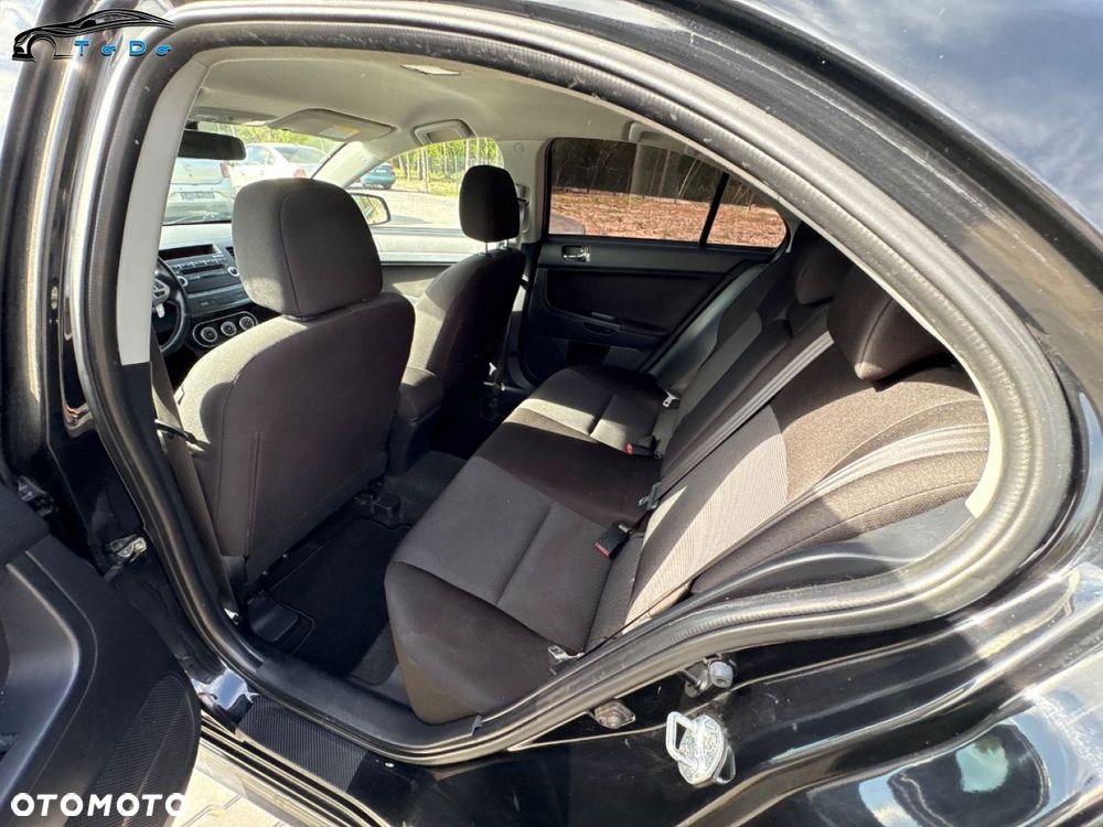 Mitsubishi Lancer 1.8 CVT Intense - 24