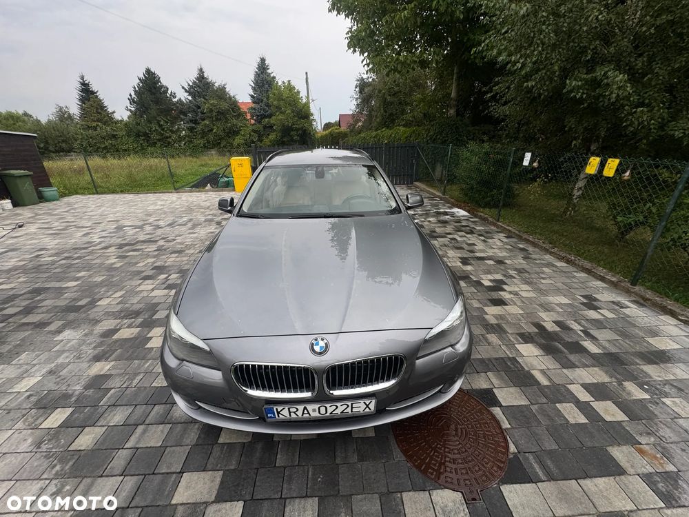 BMW 5 Series 2011 photo 5