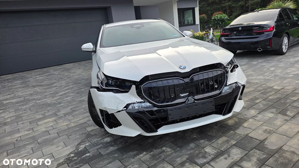 BMW Seria 5 520i mHEV M Sport - 13