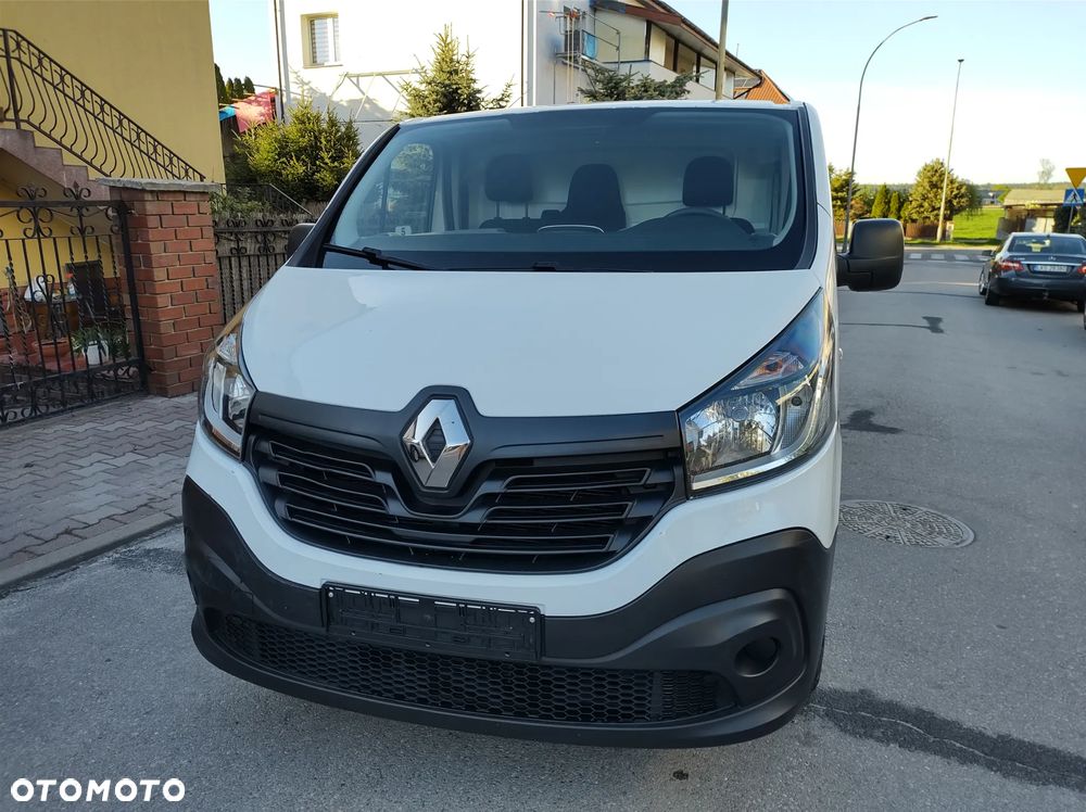 Renault Trafic - 2